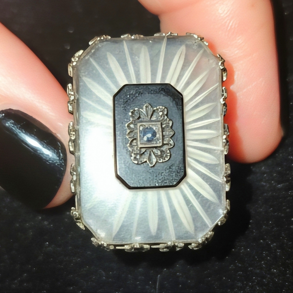 Vintage Camphor Glass Ring and Blue Sapphire - Picture 9 of 10